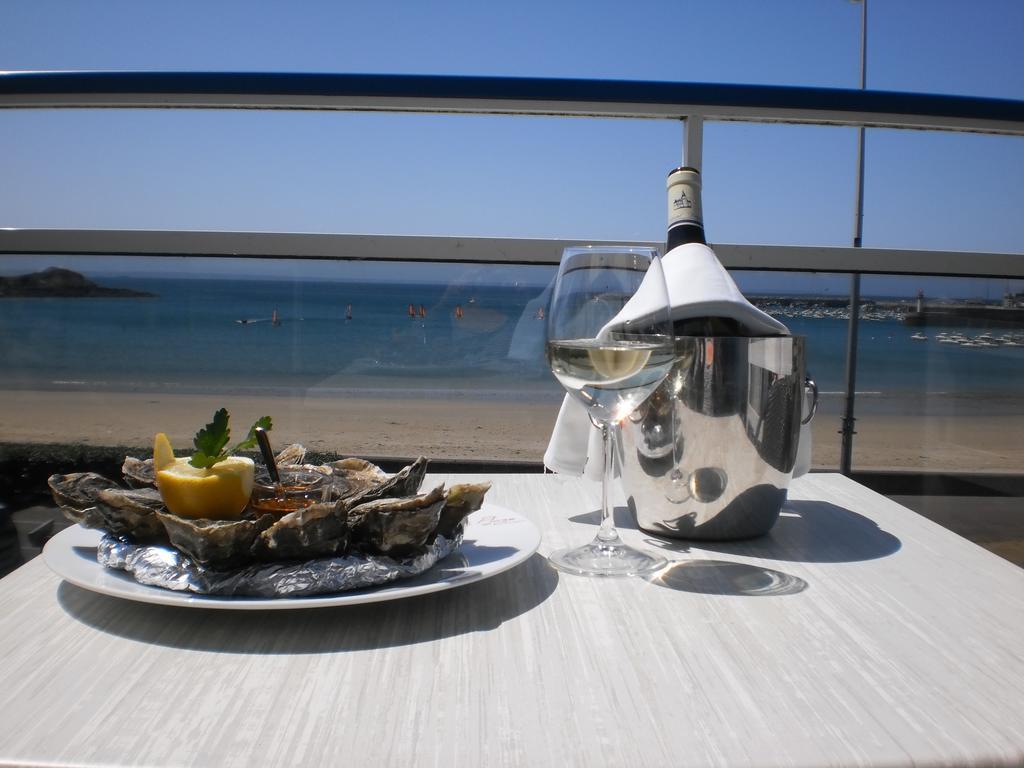 Hotel De La Plage Erquy Ruang foto