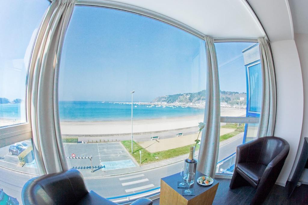 Hotel De La Plage Erquy Ruang foto