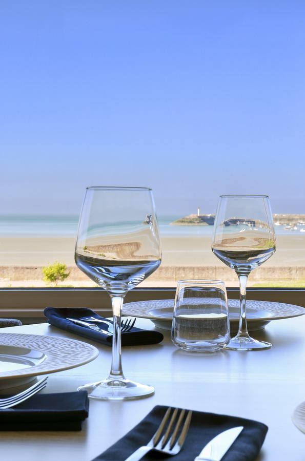 Hotel De La Plage Erquy Bagian luar foto